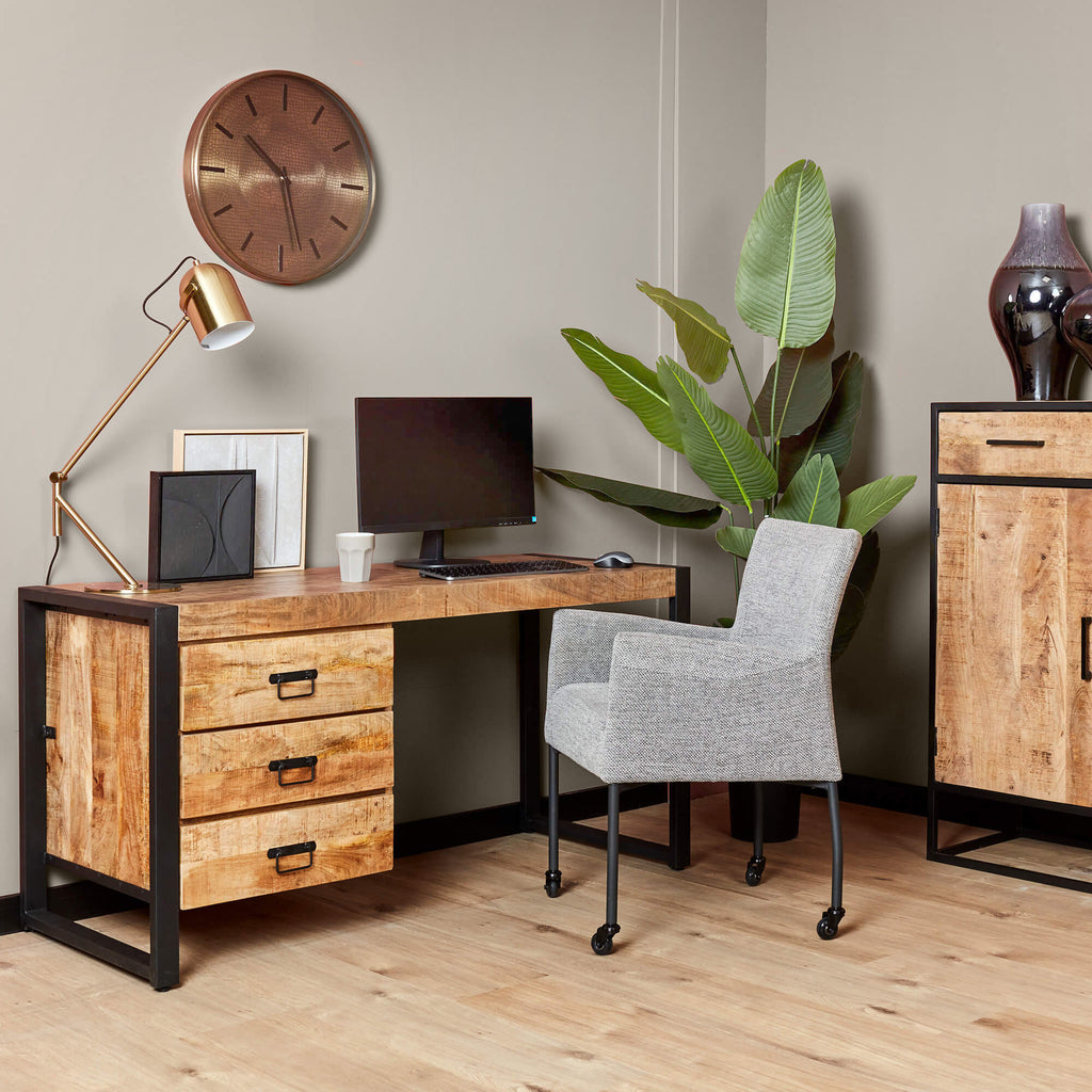 Bureau Boaz | Mangohout